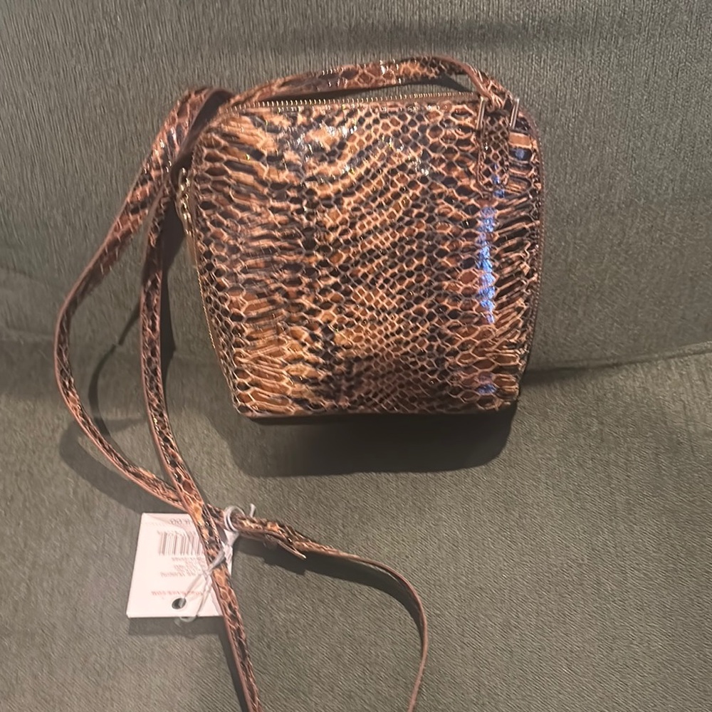 Hobo Camilla tiger print purse